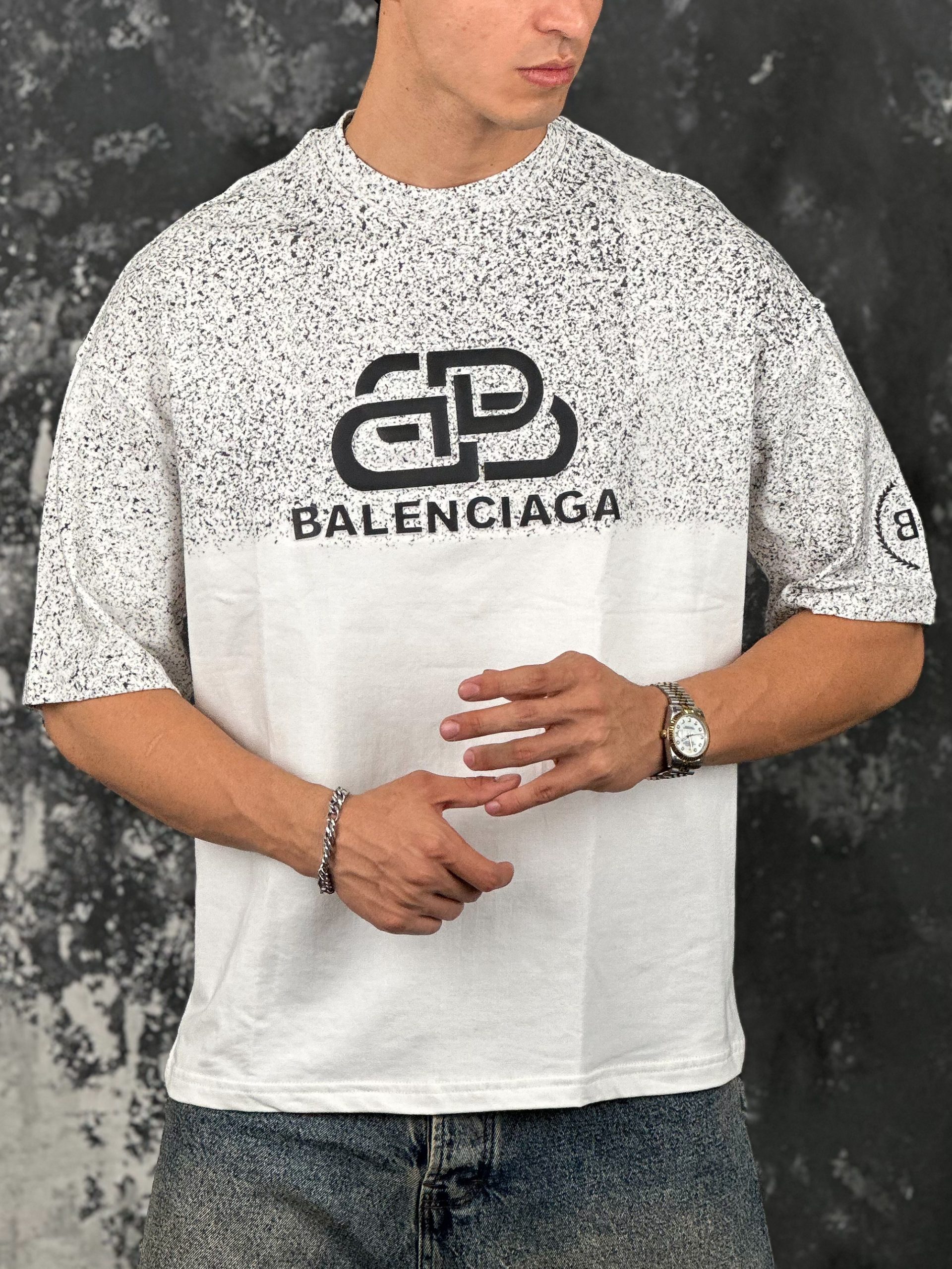 تیشرت باکسی بالنسیاگا